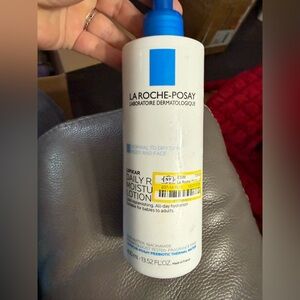 Lipikar Daily Repair Moisturizing Lotion - White and Blue